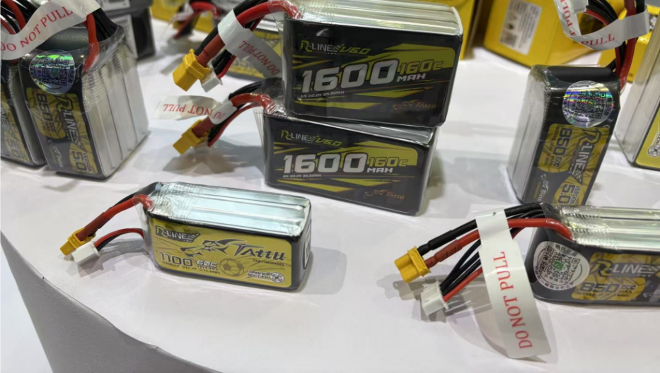 足球無(wú)人機(jī)電池 足球無(wú)人機(jī)電池