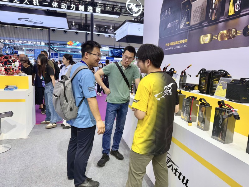 Tattu團(tuán)隊熱情接待 Tattu團(tuán)隊熱情接待